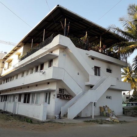 Wheel To Hills Stay Inn Service Apartments Chikmagalur Luaran gambar