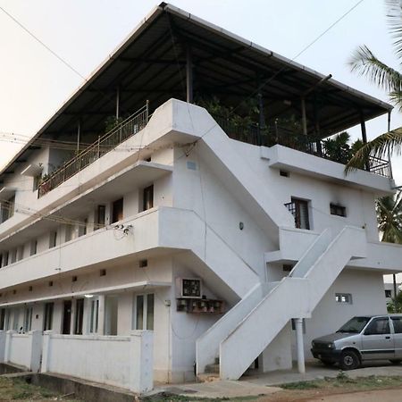 Wheel To Hills Stay Inn Service Apartments Chikmagalur Luaran gambar